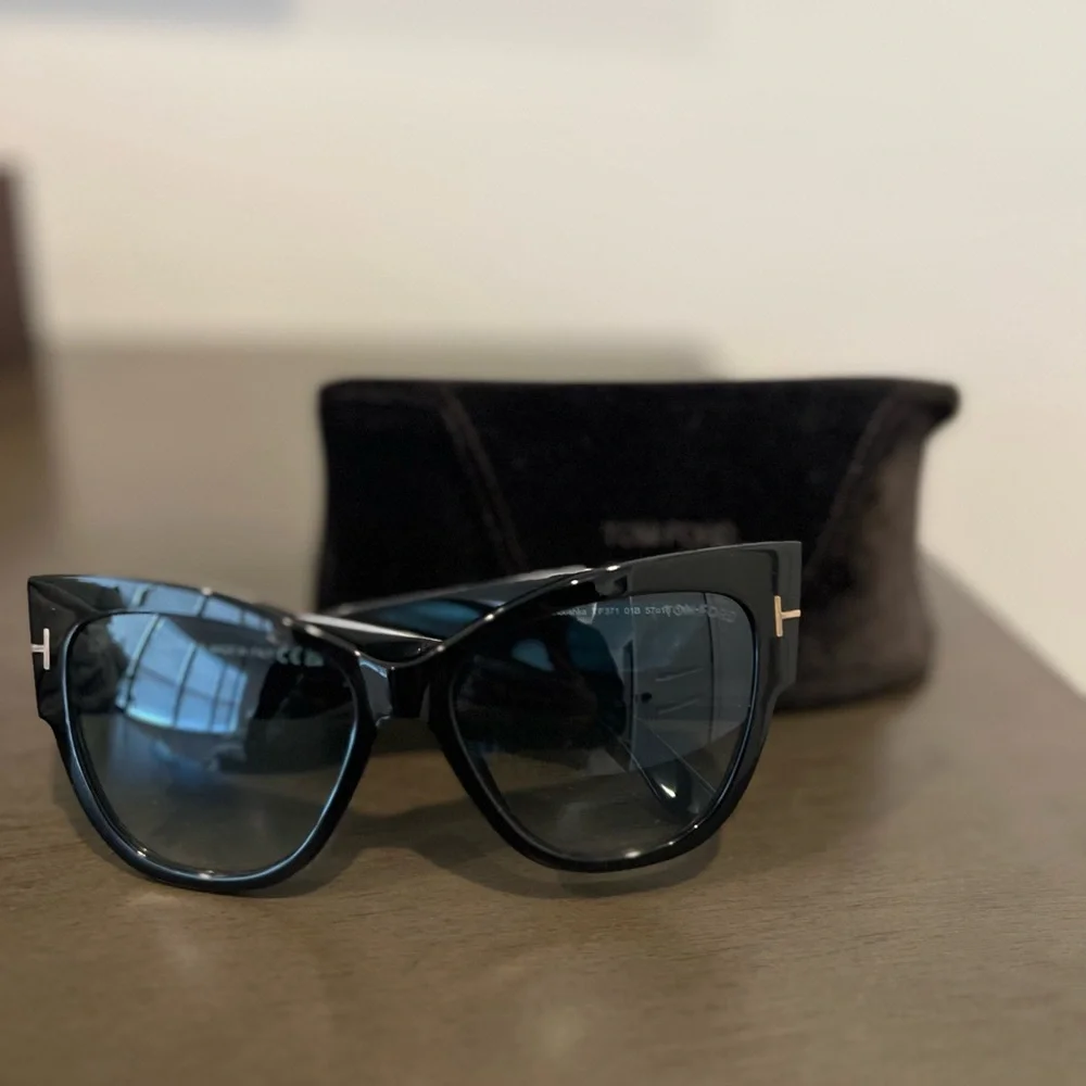 Tom Ford Black Cat-Eye Sunglasses with Gold Accents